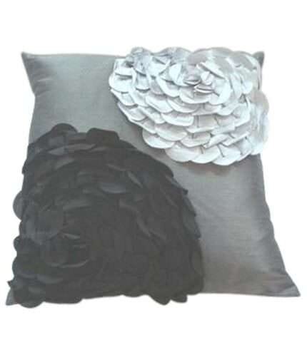 Khukriwala Pillow KH 27