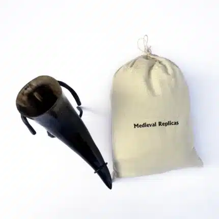 MRD02 Drinking Horn with Metal Stand jpg