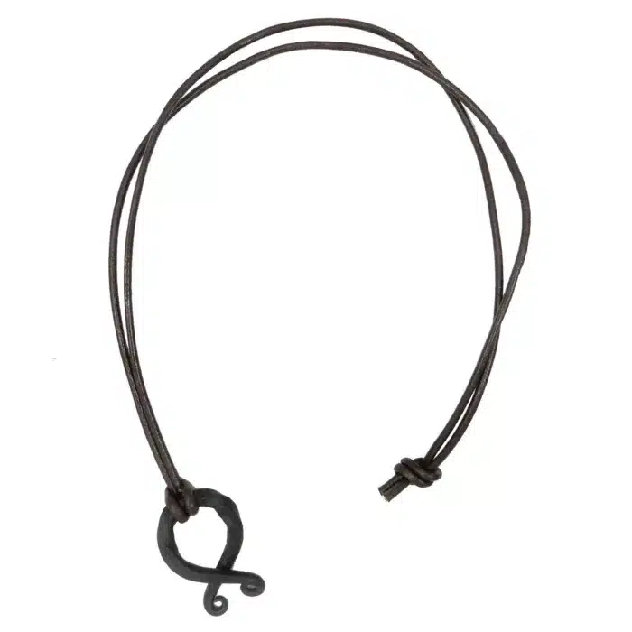 MRLT03e Medieval Locket with pure Leather Rope jpg