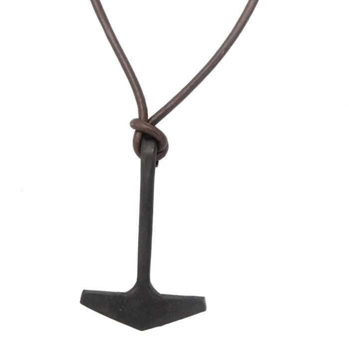 MRLT04c Medieval Locket with pure Leather Rope