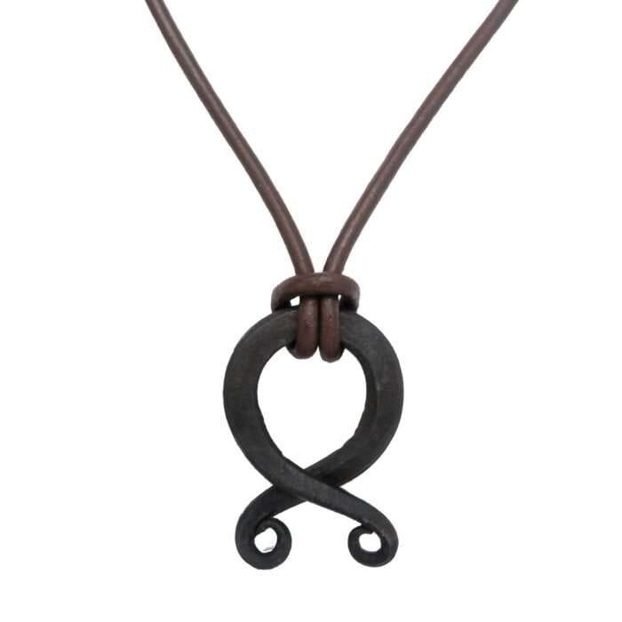 MRLT06c Medieval Locket with pure Leather Rope