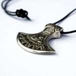 MRLT08a Medieval Locket with pure Leather Rope