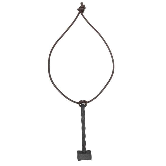 MRLT09b Medieval Locket with pure Leather Rope