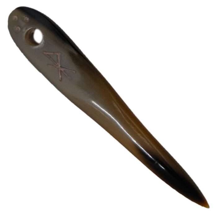 MRYN05a Natural Hand made buffalo Horn Yarn Needle